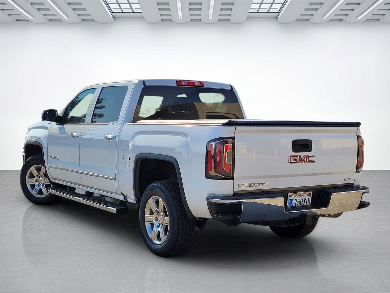 Used 2018 GMC Sierra 1500 SLT image 13