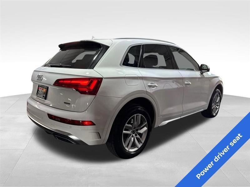 Used 2022 Audi Q5 2.0T Premium w/ Convenience Package image 5