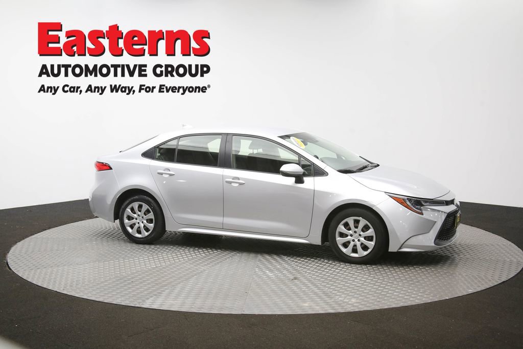 Used 2022 Toyota Corolla LE FWD image 46