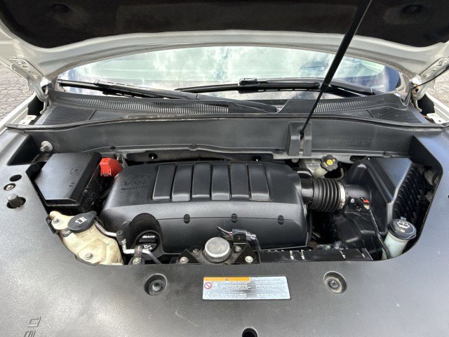 Used 2013 GMC Acadia Denali image 18