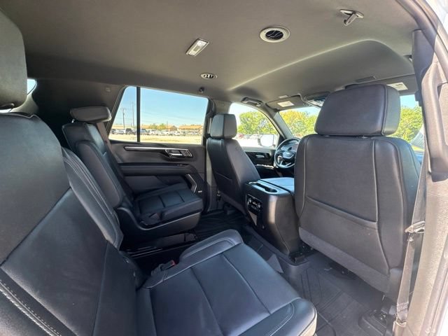 Used 2026 Chevrolet Tahoe LT w/ Comfort Package RWD image 13