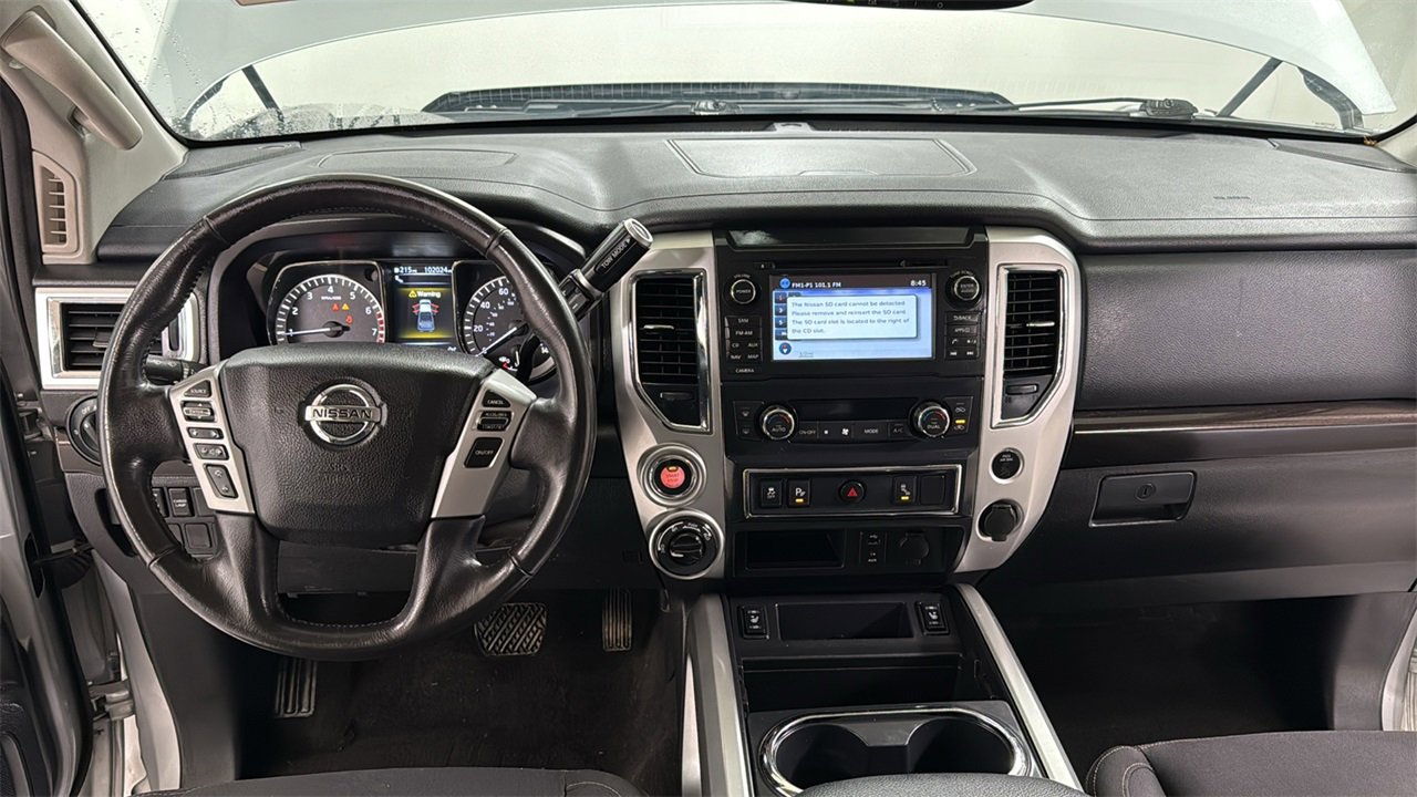 Used 2018 Nissan Titan SV w/ SV Convenience Package image 9