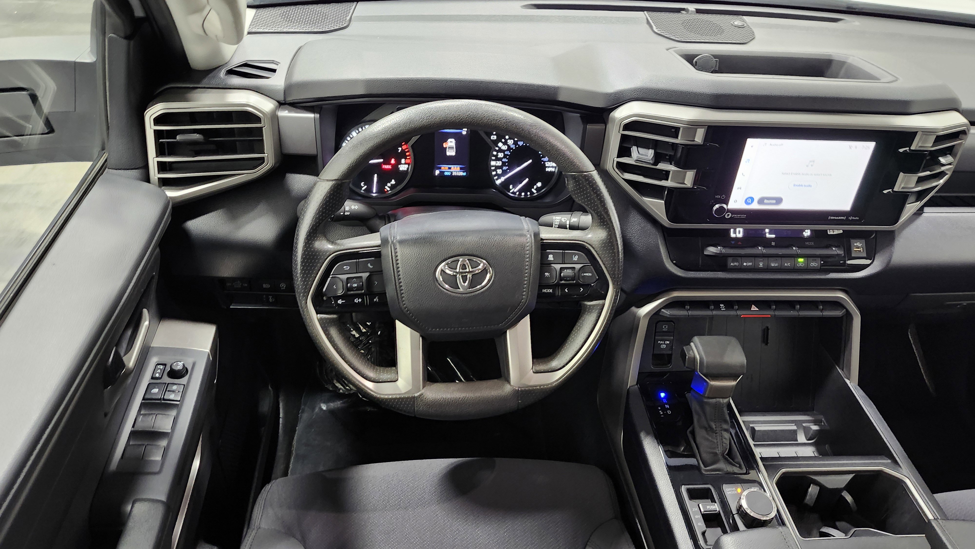 Used 2022 Toyota Tundra SR5 w/ SR5 Convenience Package image 17