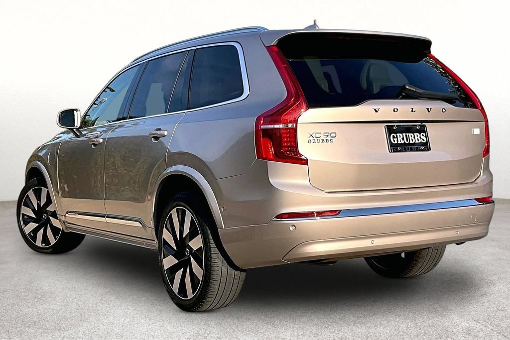 Certified 2023 Volvo XC90 T8 Ultimate AWD/4WD image 16