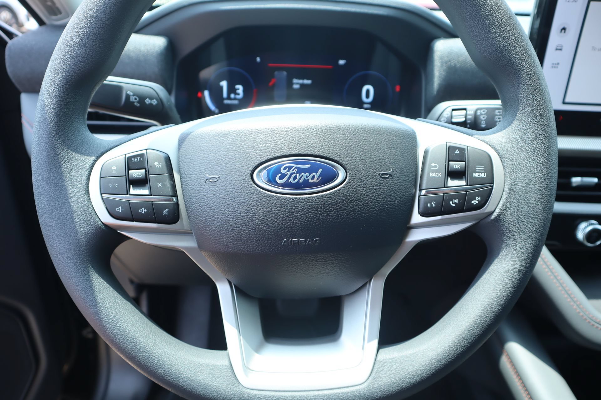 New 2026 Ford Explorer Active RWD image 3
