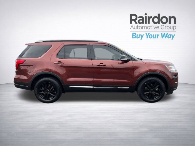 Used 2018 Ford Explorer XLT w/ Equipment Group 201A AWD/4WD image 8