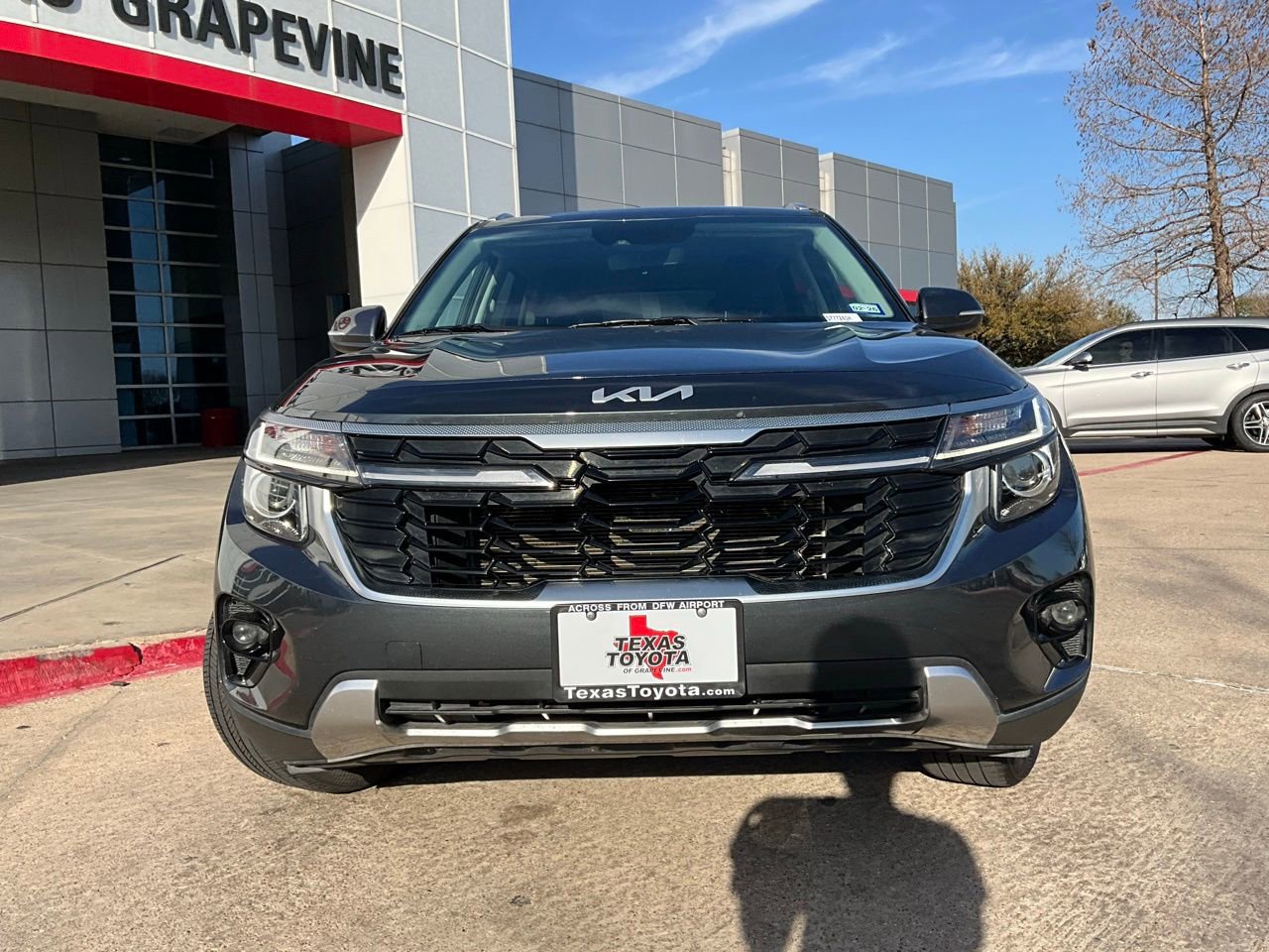 Used 2025 Kia Seltos S image 3