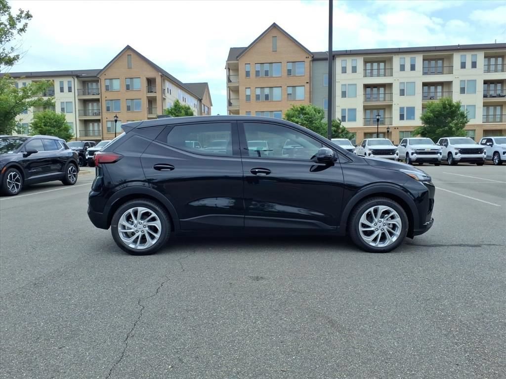New 2027 Chevrolet Bolt LT FWD image 27