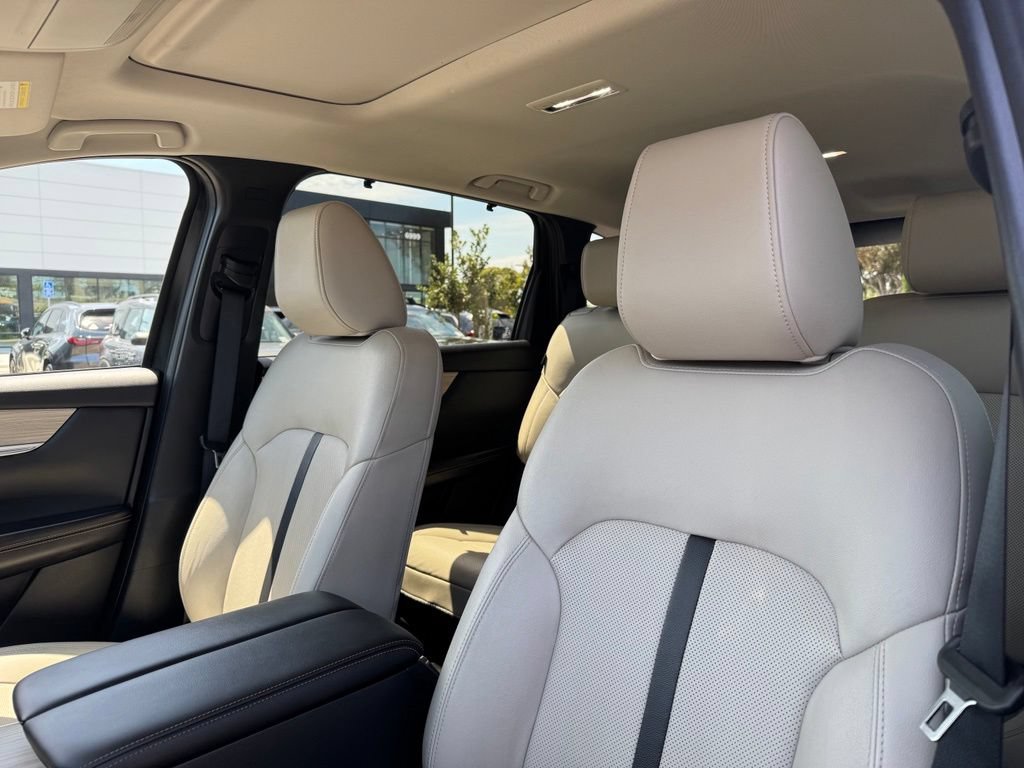 Certified 2025 MAZDA CX-90 Plug-In Hybrid w/ Preferred AWD/4WD image 17