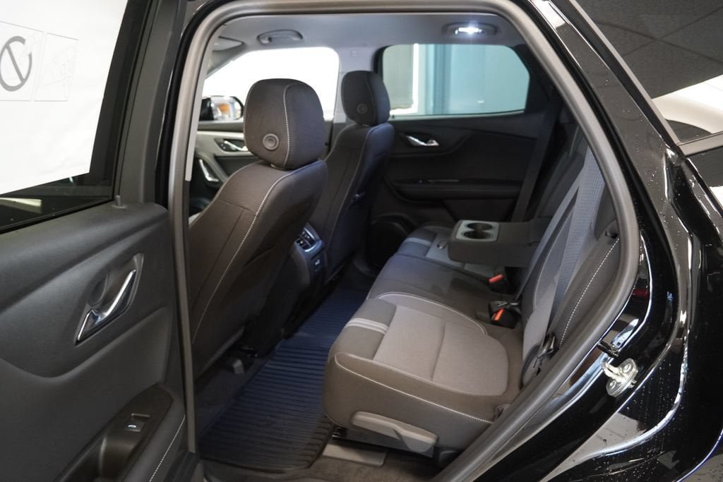 New 2026 Chevrolet Blazer LT w/ Convenience Package FWD image 18
