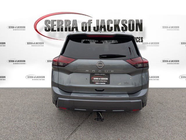 Used 2024 Nissan Rogue SL w/ SL Premium Package image 5
