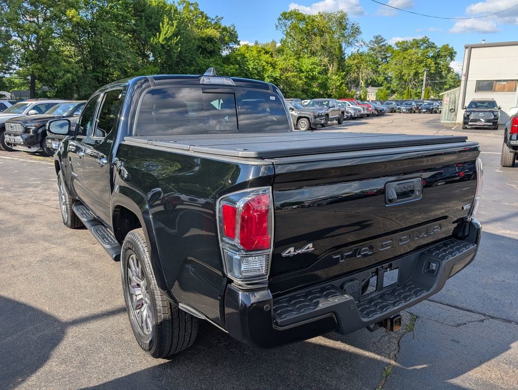Certified 2022 Toyota Tacoma Limited AWD/4WD image 5