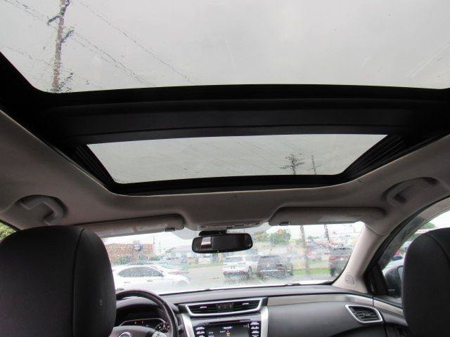 Used 2018 Nissan Murano Platinum w/ Cargo Package AWD/4WD image 17