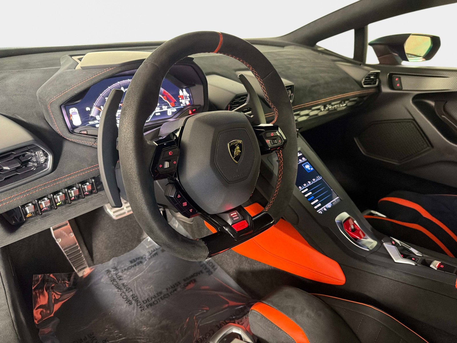 Used 2022 Lamborghini Huracan STO image 34