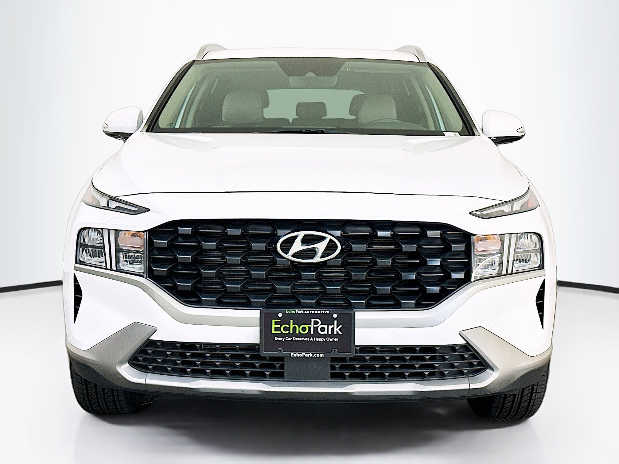 Used 2023 Hyundai Santa Fe SEL image 2