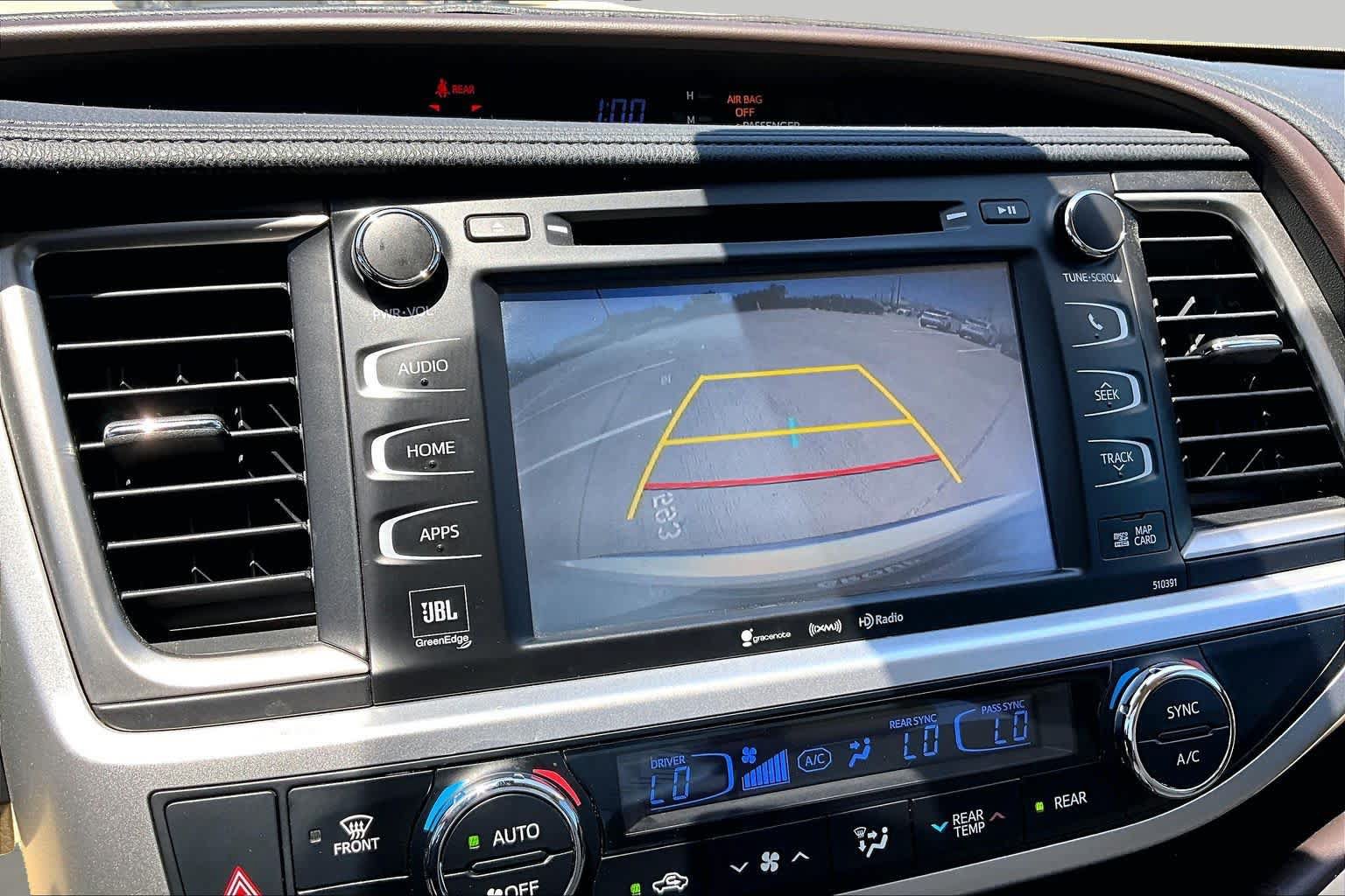 Used 2018 Toyota Highlander Limited FWD image 27