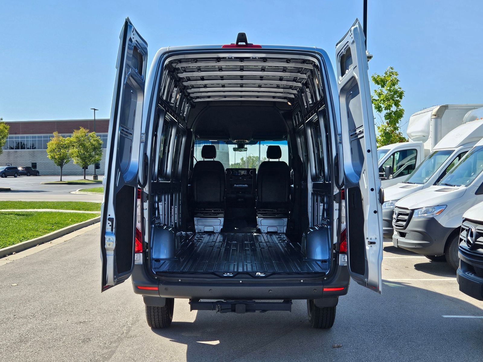New 2025 Mercedes-Benz Sprinter 2500 image 30
