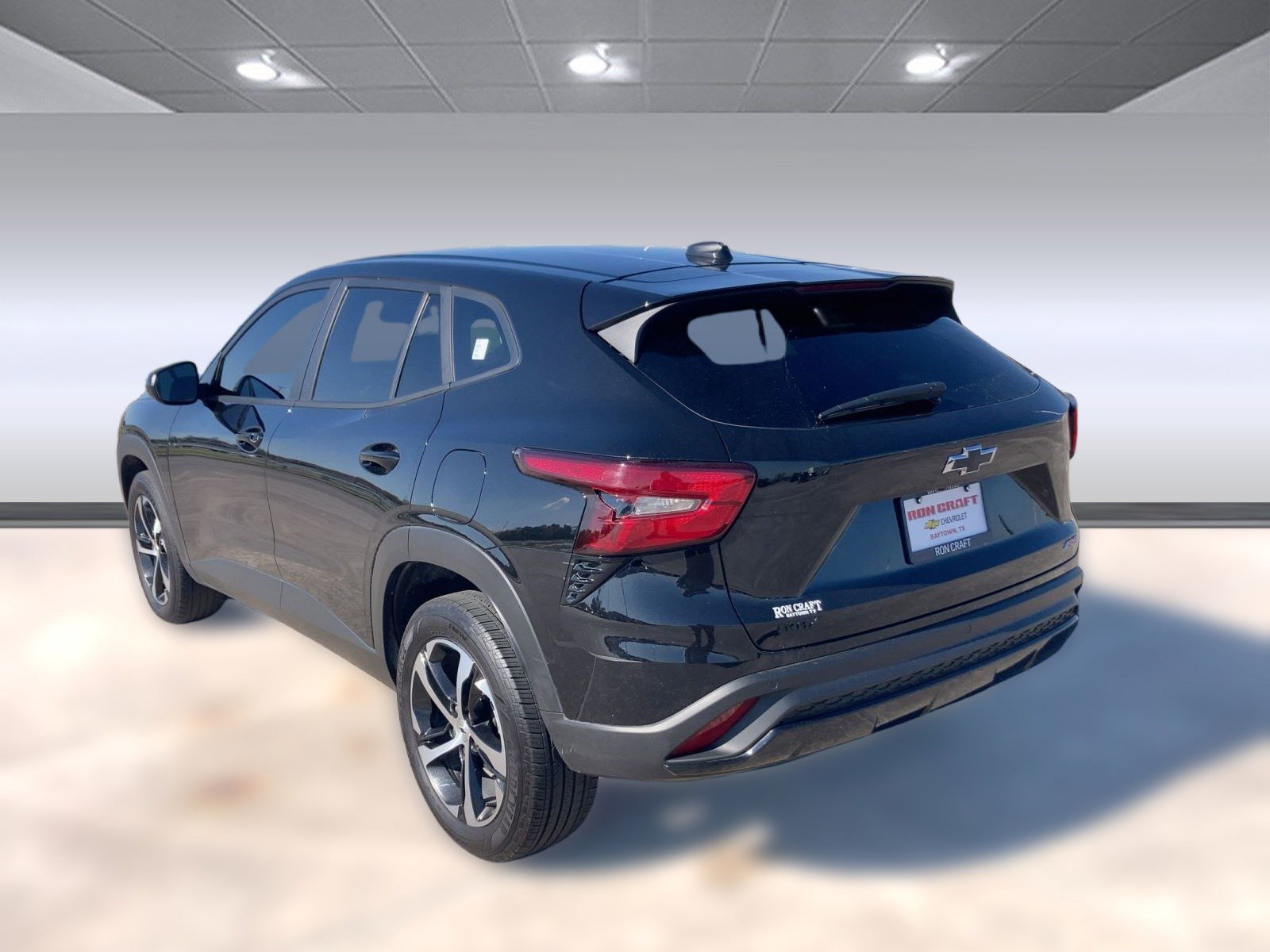 Used 2024 Chevrolet Trax RS w/ Driver Confidence Package image 3