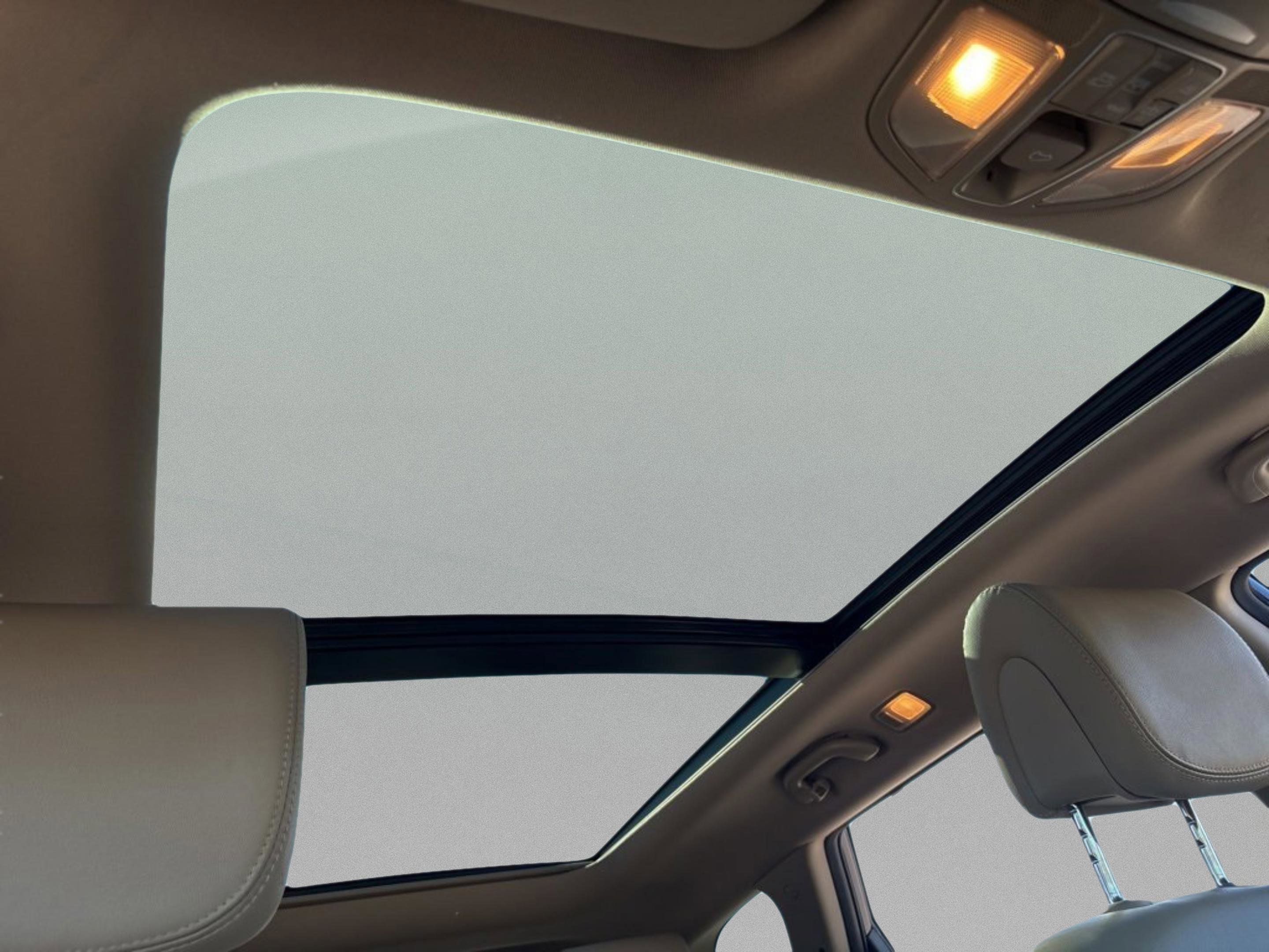 Used 2018 Hyundai Santa Fe SE image 36