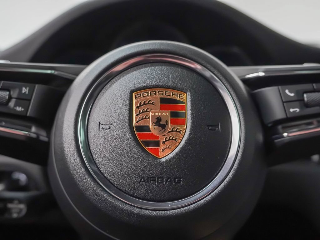 Certified 2026 Porsche Macan AWD/4WD image 27
