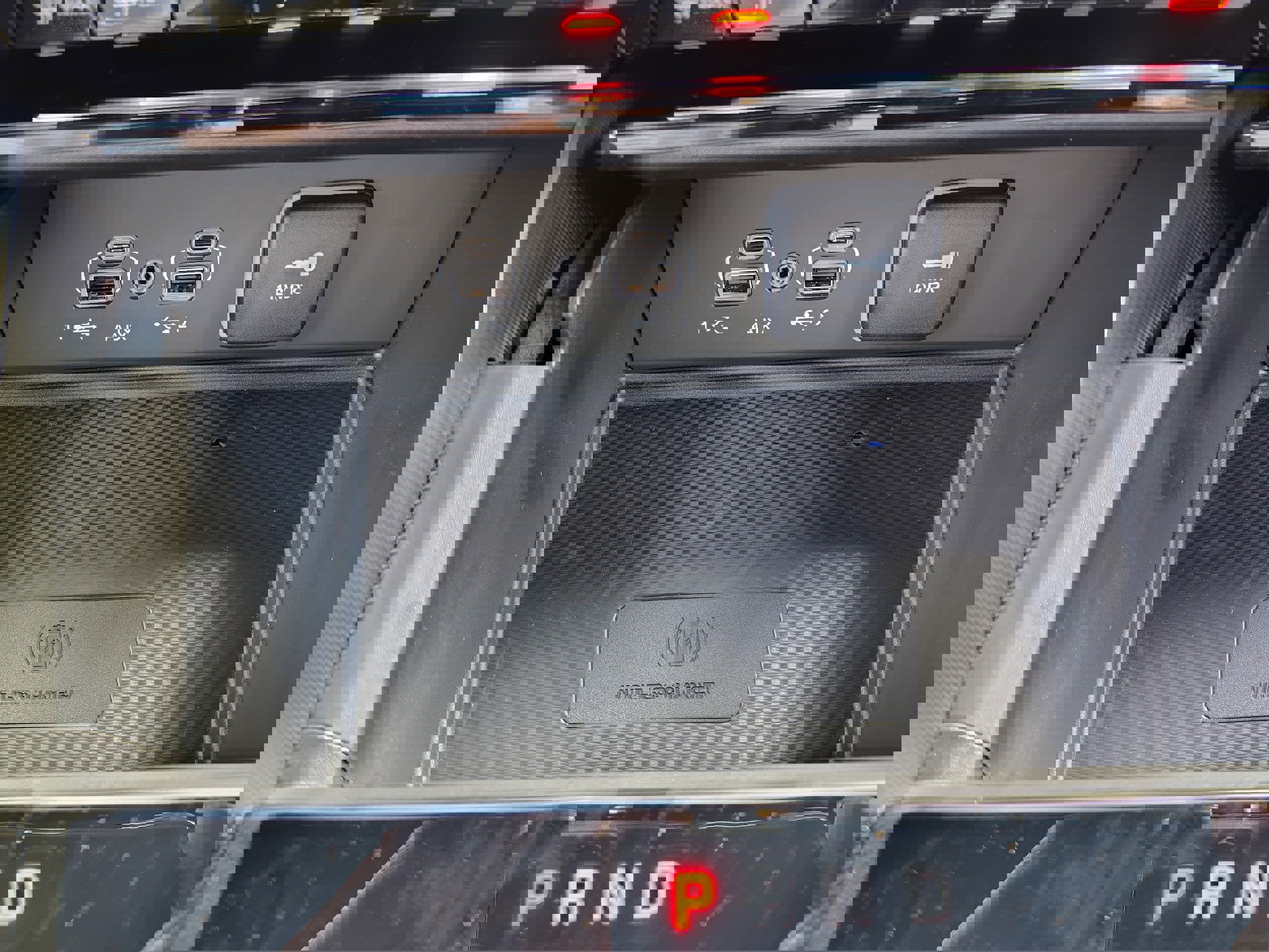 New 2025 Jeep Grand Cherokee Laredo X w/ Luxury Tech Group I image 36