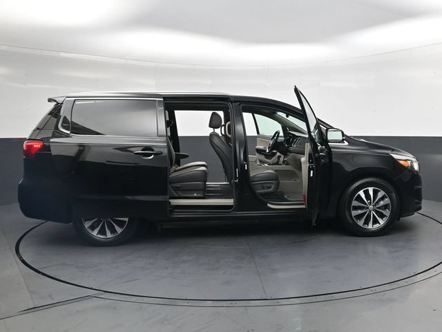Used 2016 Kia Sedona SX FWD image 38