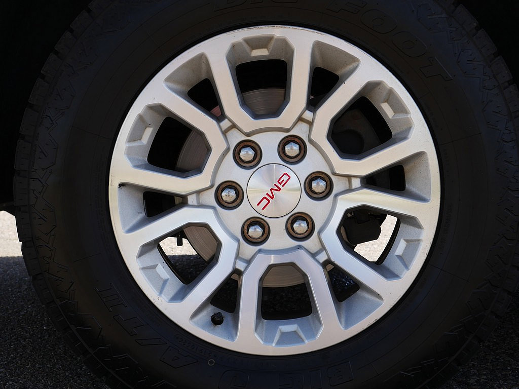 Used 2019 GMC Yukon XL SLT w/ Open Road Package AWD/4WD image 76