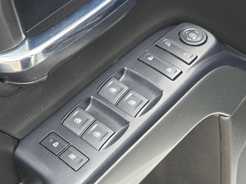 Used 2018 Chevrolet Silverado 1500 LT w/ All Star Edition AWD/4WD image 25