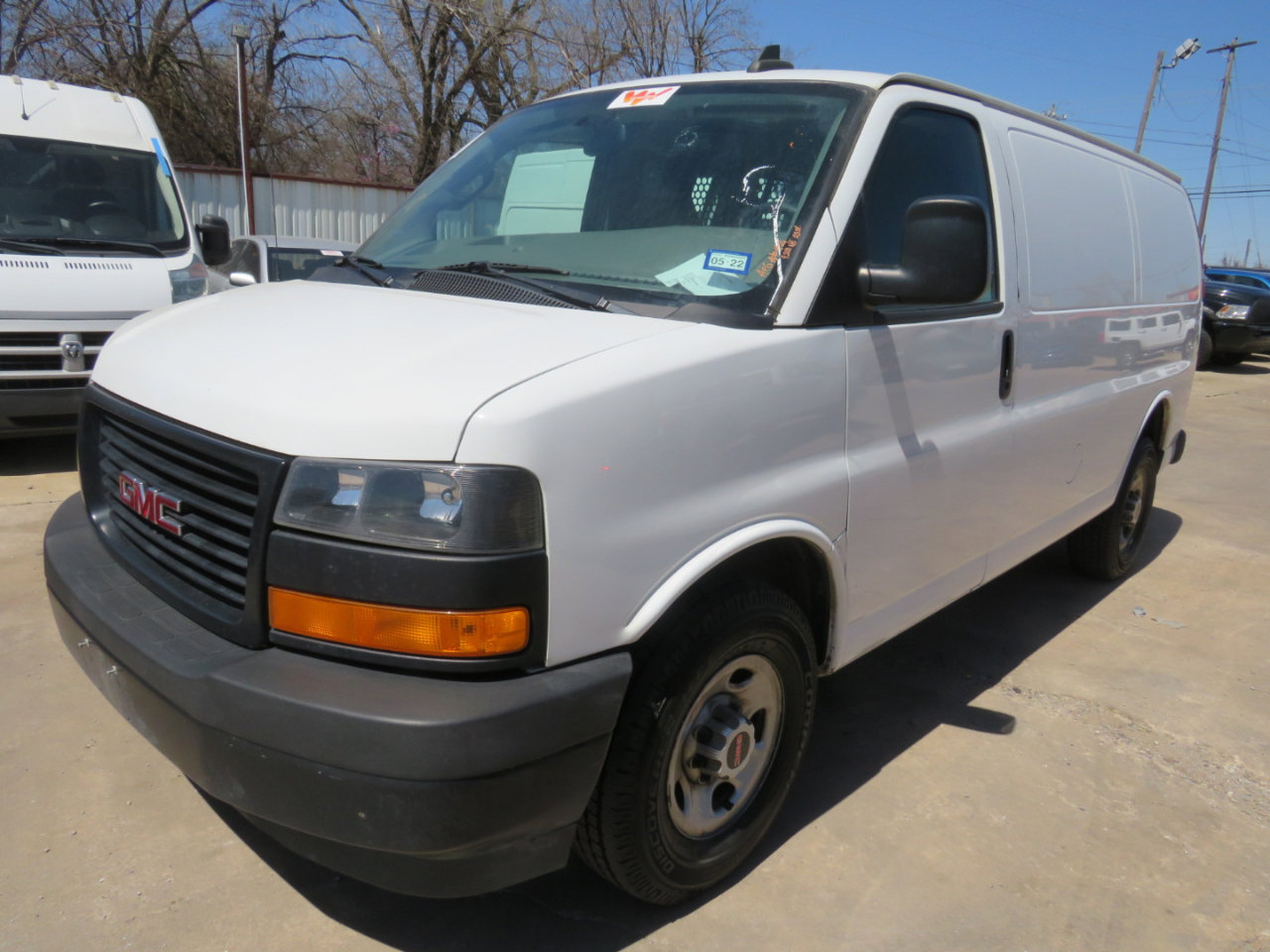 Used 2019 GMC Savana 2500 w/ Driver Convenience Package image 1