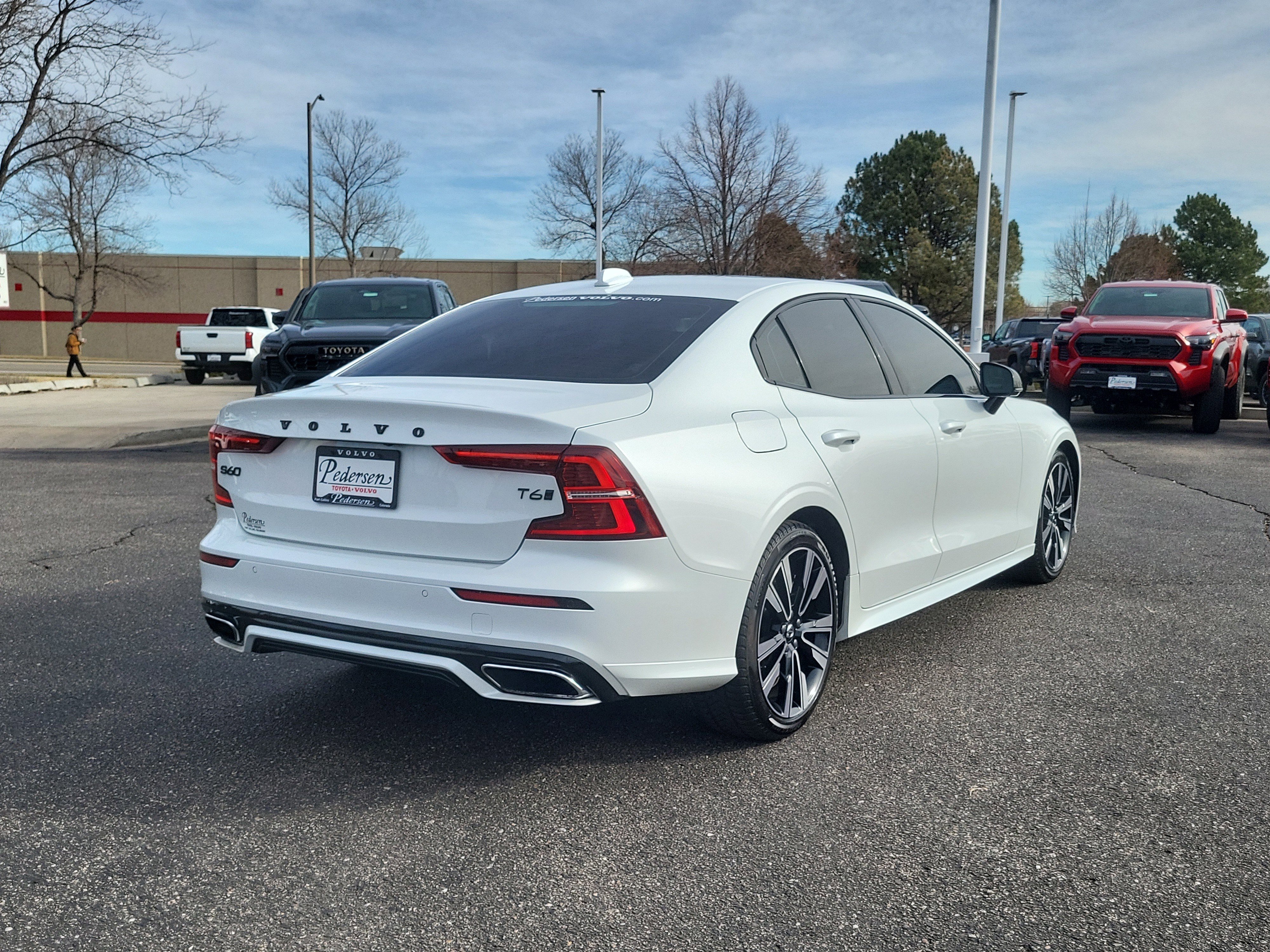 Used 2020 Volvo S60 T6 R-Design w/ Protection Package Premier image 2