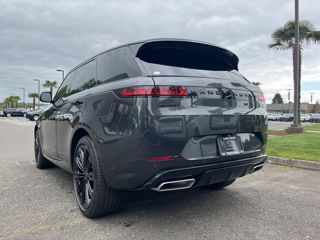 New 2026 Land Rover Range Rover Sport Dynamic SE AWD/4WD image 3
