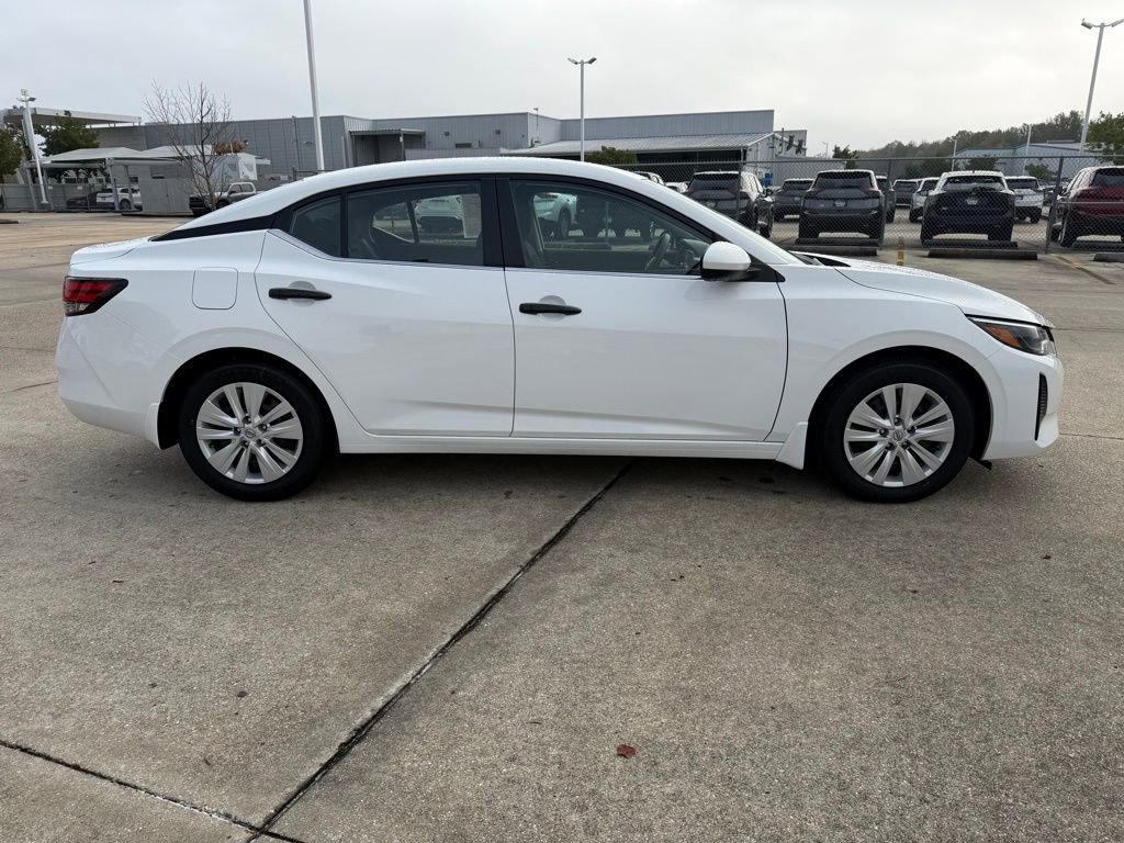 Used 2025 Nissan Sentra S image 6