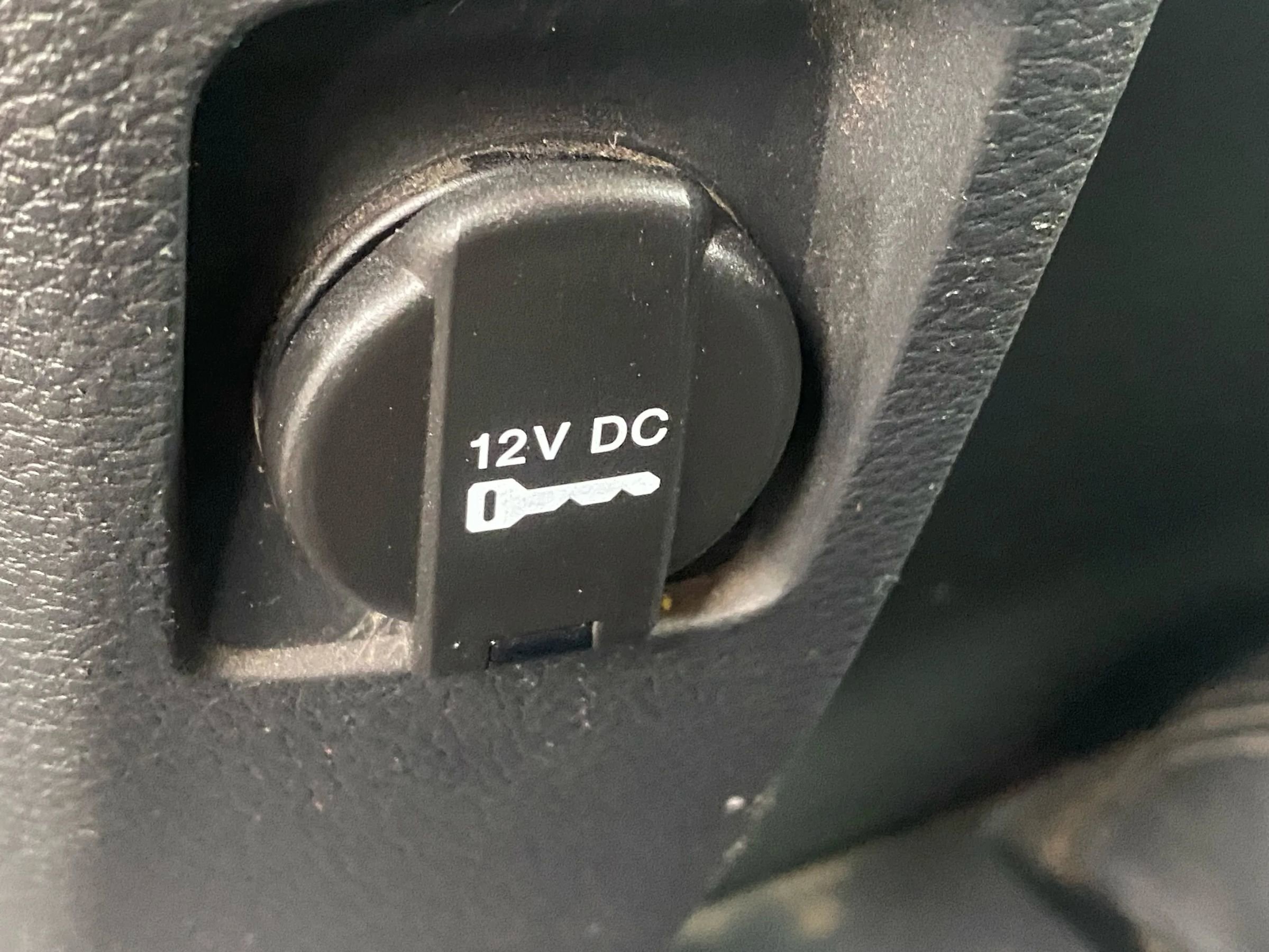 Used 2012 RAM 2500 ST w/ Chrome Appearance Group image 32