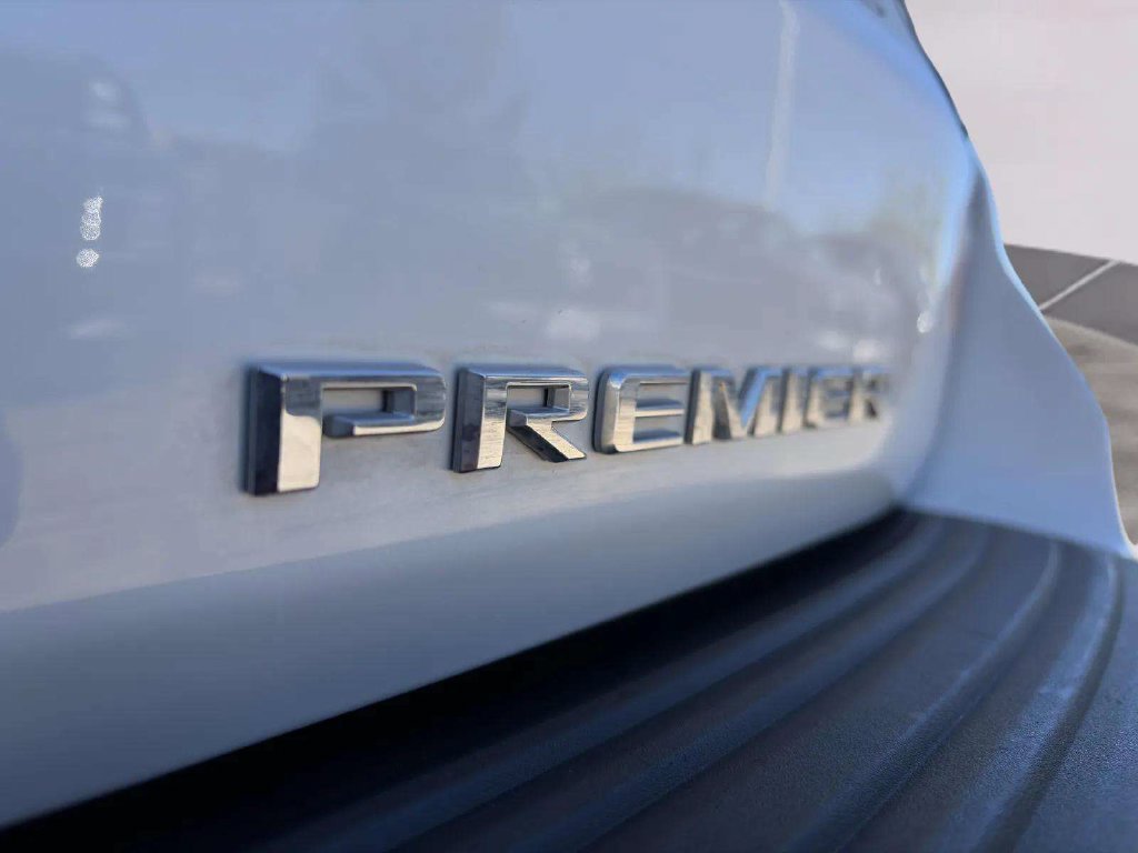 Used 2024 Chevrolet Tahoe Premier RWD image 31