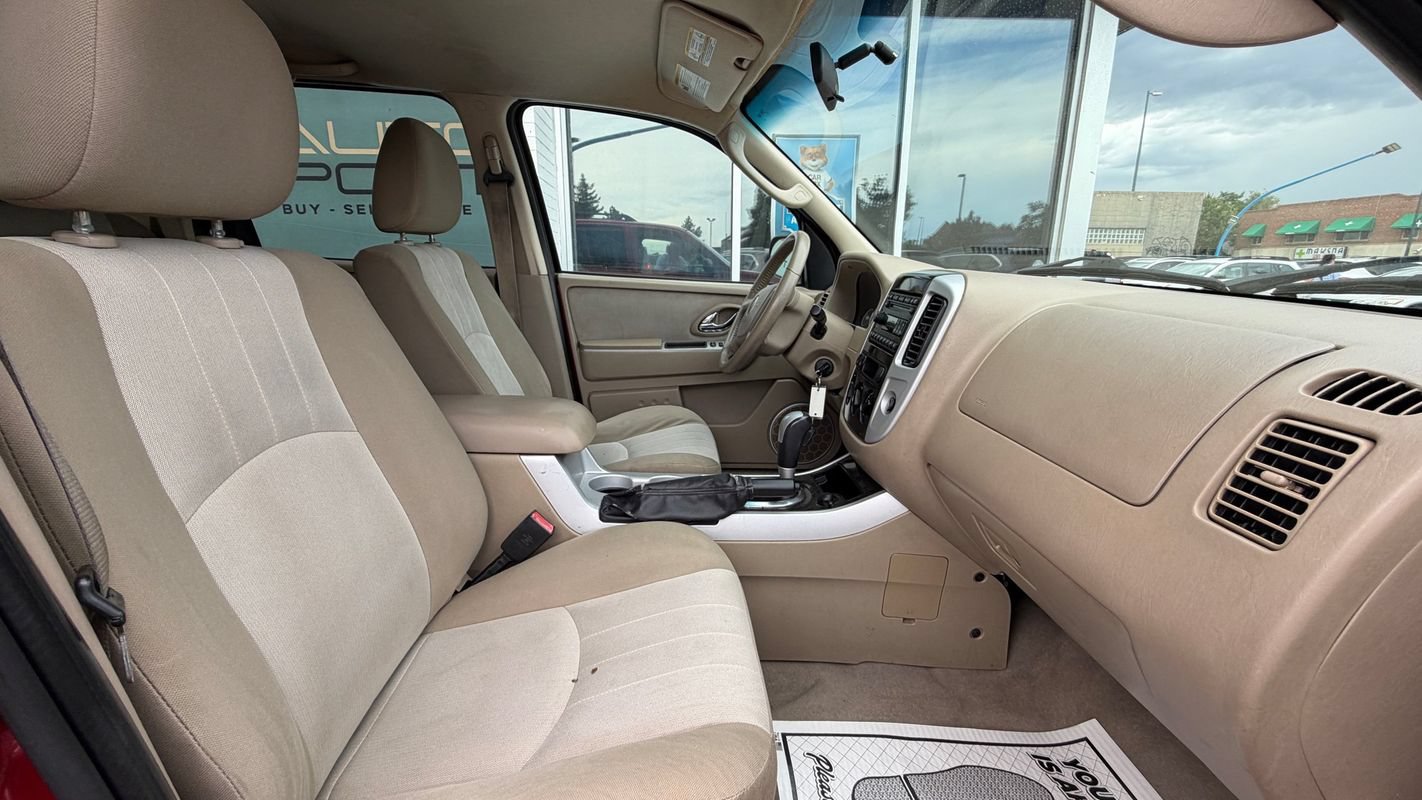 Used 2005 Mercury Mariner 2WD V6 image 12