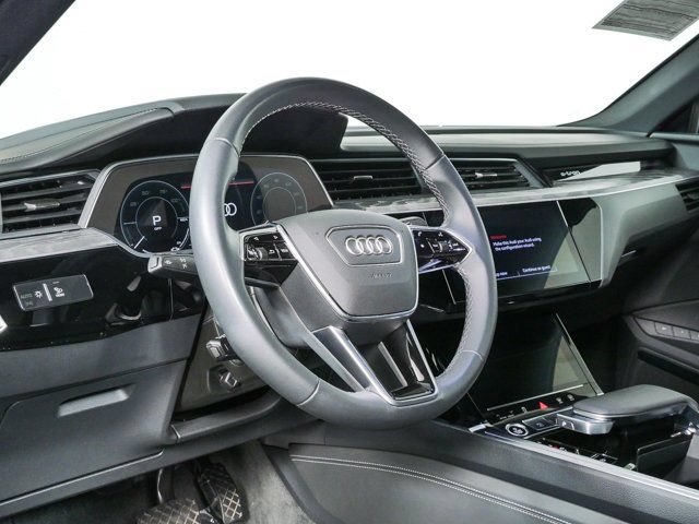 Used 2024 Audi Q8 e-tron Prestige w/ Prestige Package AWD/4WD image 4