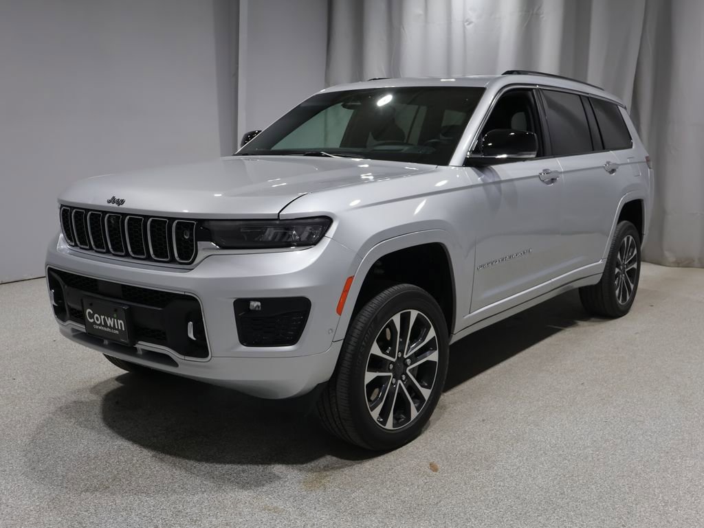 Used 2022 Jeep Grand Cherokee L Overland w/ Advanced Protech Group III AWD/4WD image 8