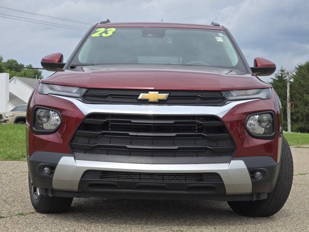 Used 2023 Chevrolet TrailBlazer LT w/ Convenience Package FWD image 11