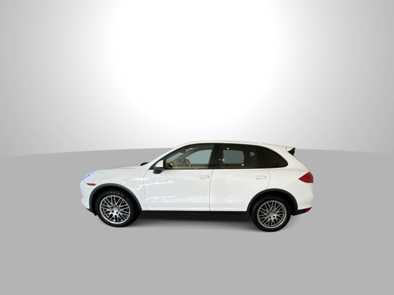 Used 2013 Porsche Cayenne AWD/4WD image 5