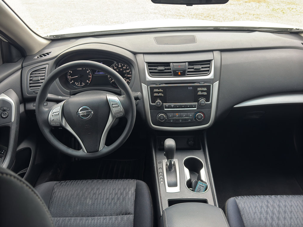 Used 2018 Nissan Altima 2.5 S w/ S Convenience Package image 11