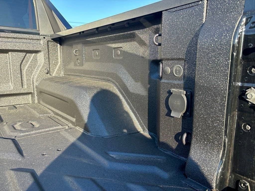 New 2025 GMC Hummer EV 3X image 8