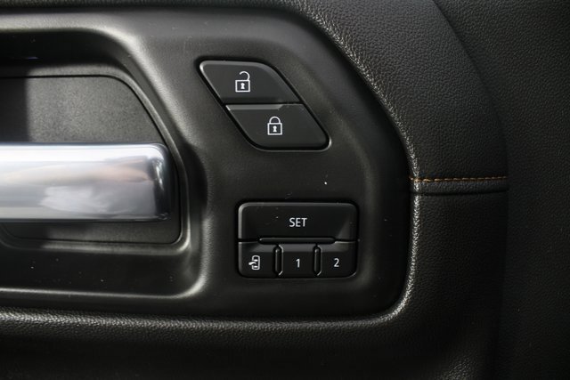 Used 2021 GMC Sierra 1500 AT4 w/ AT4 Premium Package image 17