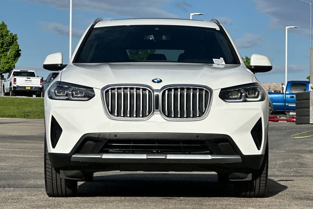 Used 2024 BMW X3 xDrive30i w/ Premium Package AWD/4WD image 9