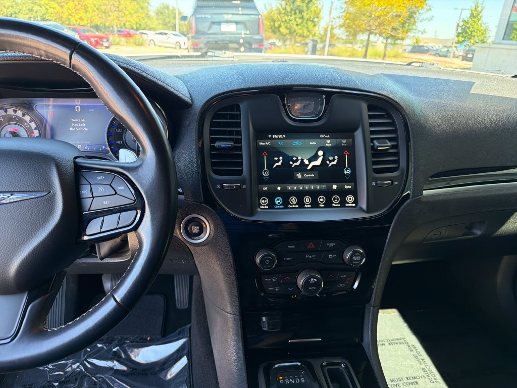 Used 2022 Chrysler 300 S RWD image 20