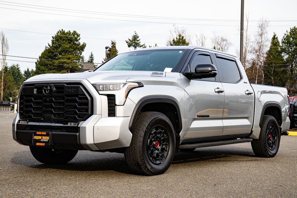 Used 2025 Toyota Tundra Limited w/ TRD Off-Road Package image 8