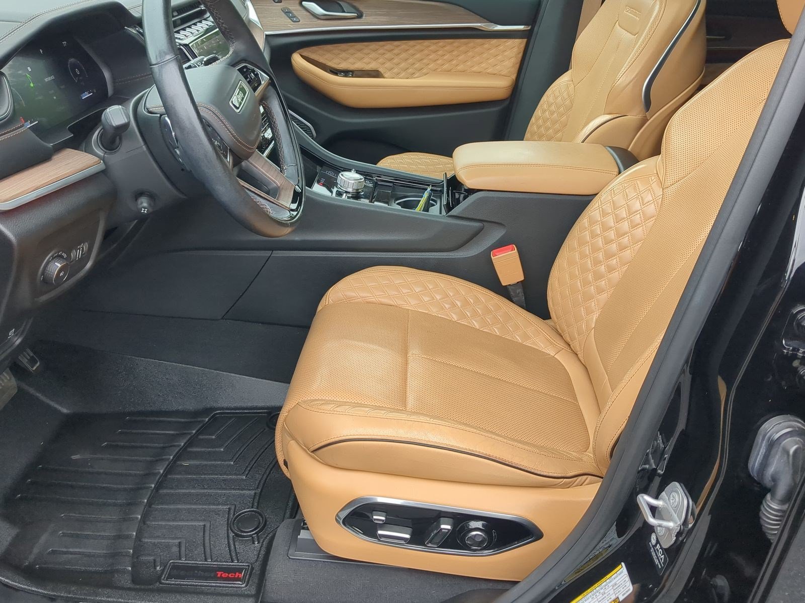 Used 2022 Jeep Grand Cherokee L Summit w/ Luxury Tech Group V AWD/4WD image 16