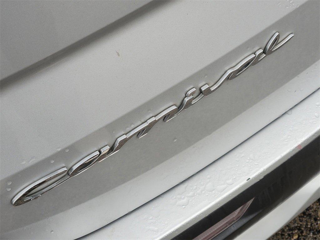 Used 2022 Kia Carnival LX image 8