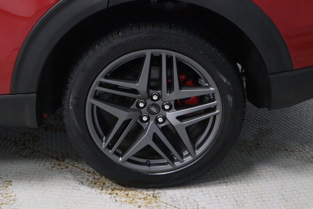 Certified 2025 Ford Explorer ST-Line w/ Premium Package image 16