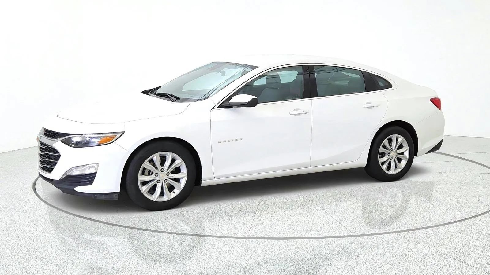 Used 2024 Chevrolet Malibu LT FWD image 4