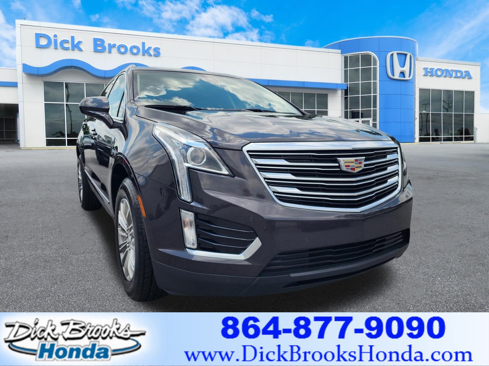 Used 2019 Cadillac XT5 Luxury FWD image 1